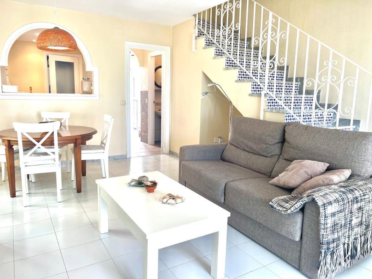 Fabulous Vacation In A 2 Bedroom Townhouse With 2 Terraces Overlooking The Sea, Suitable For 6 People 3 Swimming Pools Tennis And 200 Mts From The Sea El Faro Eksteriør bilde