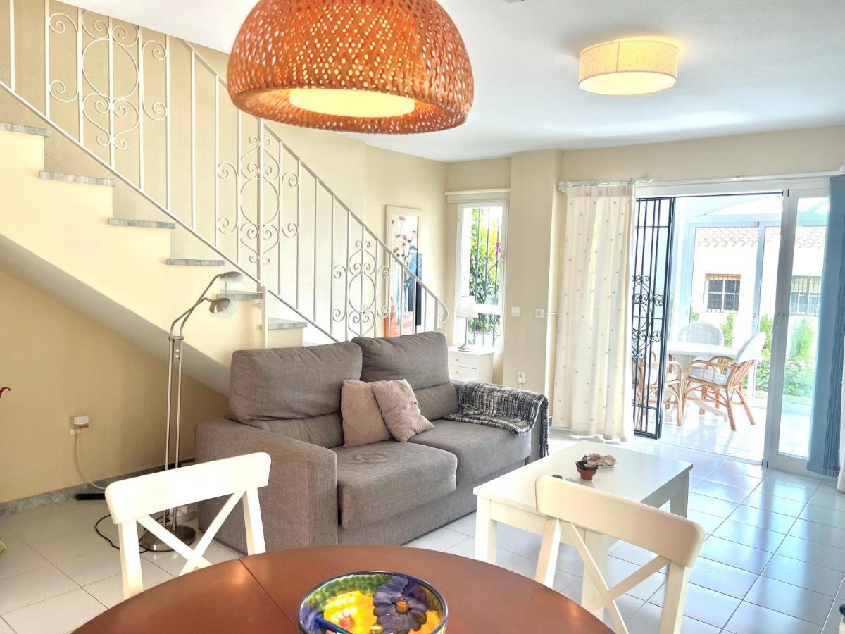Fabulous Vacation In A 2 Bedroom Townhouse With 2 Terraces Overlooking The Sea, Suitable For 6 People 3 Swimming Pools Tennis And 200 Mts From The Sea El Faro Eksteriør bilde