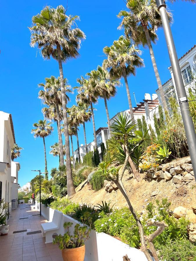 Fabulous Vacation In A 2 Bedroom Townhouse With 2 Terraces Overlooking The Sea, Suitable For 6 People 3 Swimming Pools Tennis And 200 Mts From The Sea El Faro Eksteriør bilde